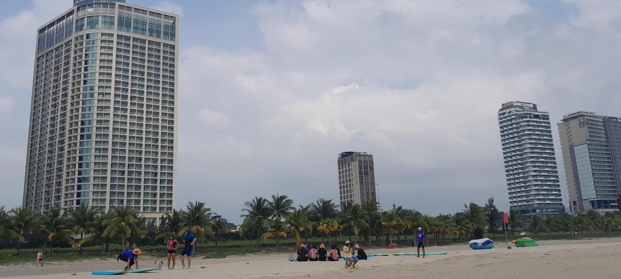 Beachfront Luxury Apartment - Rooftop Pool - Da Nang Exterior photo